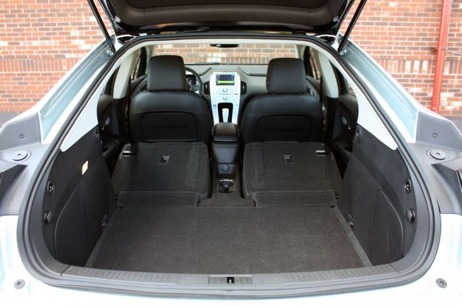  Chevrolet Volt 2011 года  (фото 240 из 356)